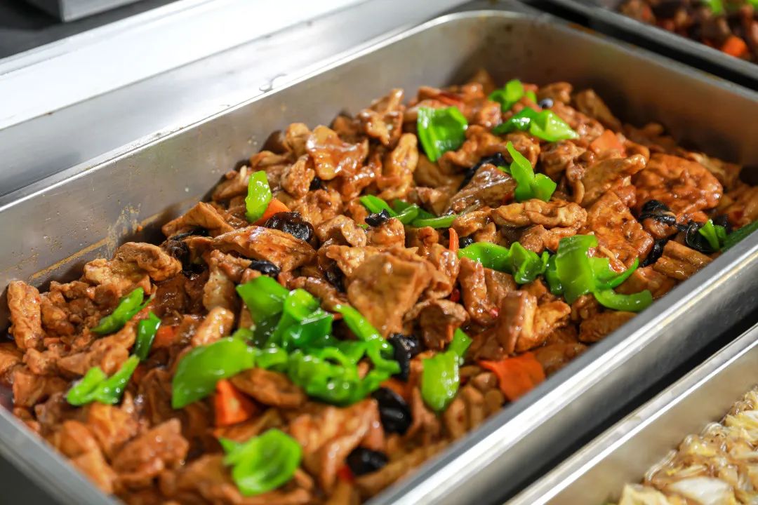 带您读懂南京市燕子矶中学：五味俱全，食在燕中