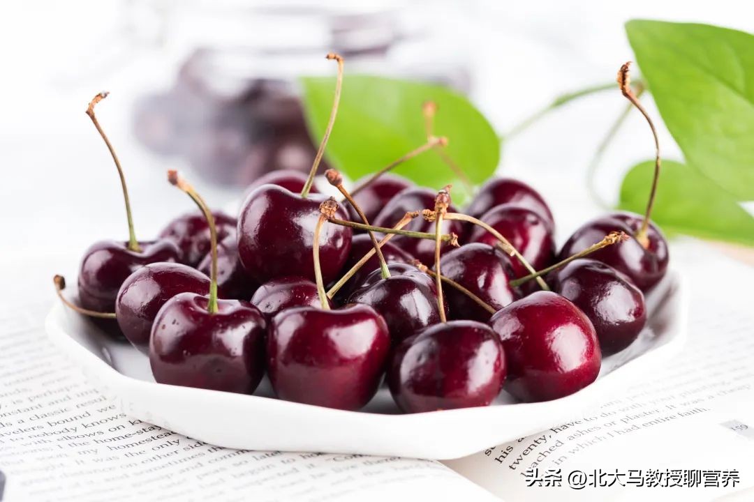 车厘子和樱桃到底有啥区别,樱桃和车厘子有什么不一样