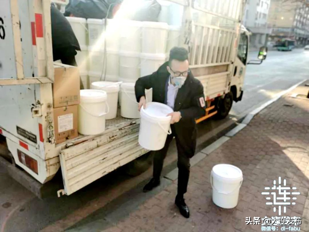 14年！他这样将温暖传递……