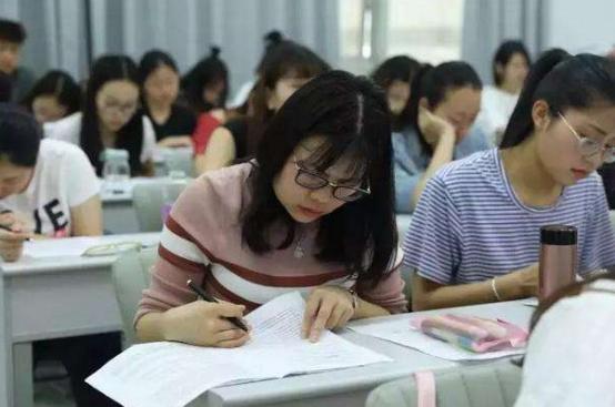 专科生工作后的好出路,专科毕业生找工作难的现象很普遍