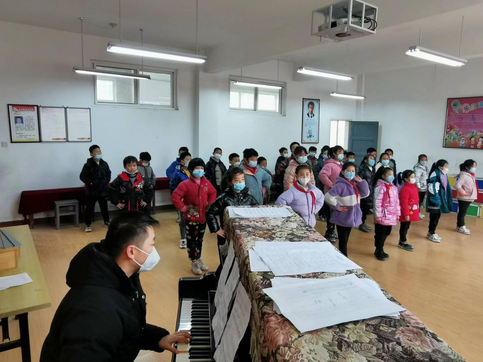 农民孩子的足球梦想,小学踢球的梦想