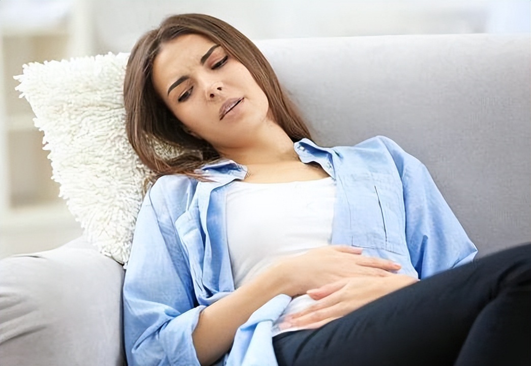 哪些女性出现生理性痉挛,女性身体痉挛是怎么引起的