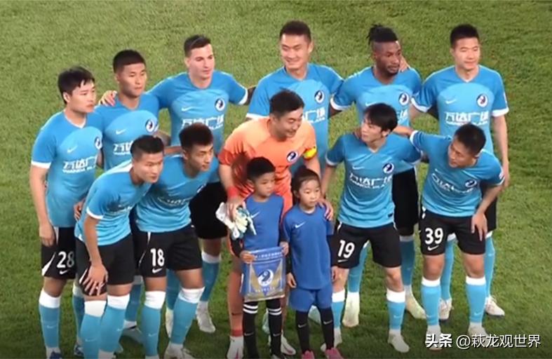 战术设计太拉胯谢晖背锅！上黄嘉辉+曼佐基少打2人再不投入拔管吧