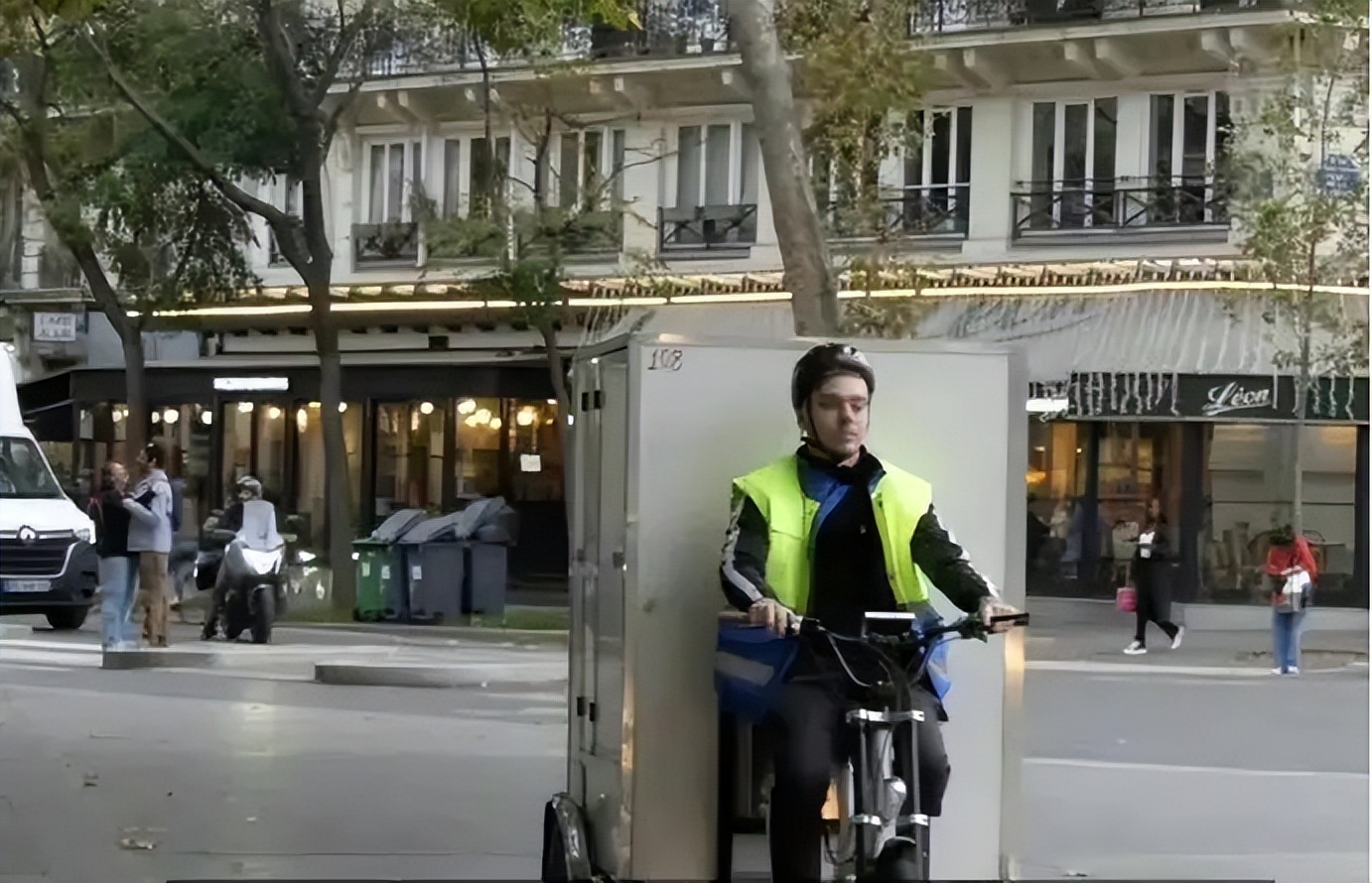 凡尔赛，实至名归！法国快递员吐槽7小时工作太累