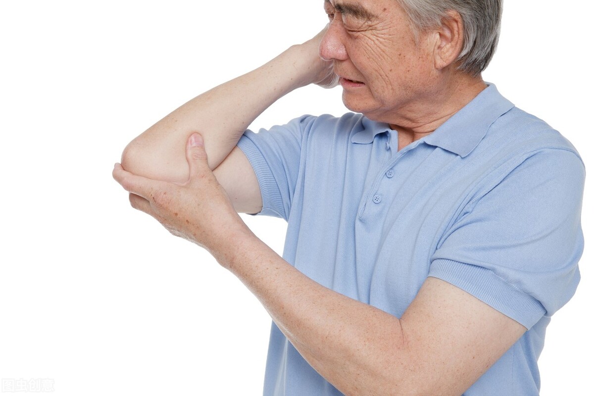 男子酒后说胳膊疼，医院检查心电图“无异常”，主任：赶紧抢救