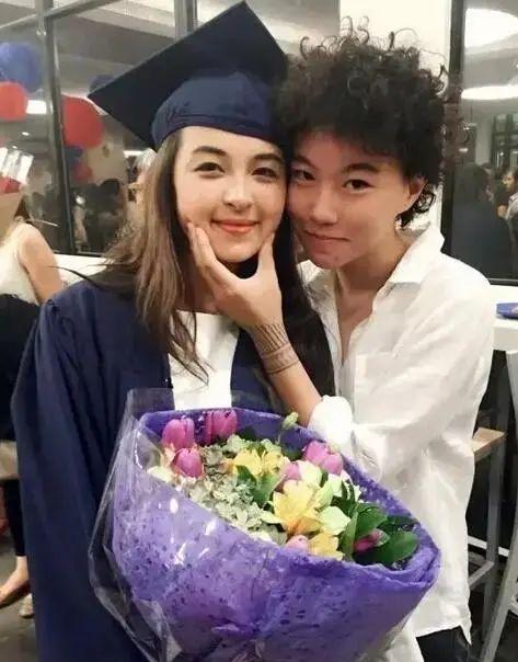 比王菲还厉害的女明星,比王菲还牛的女歌手