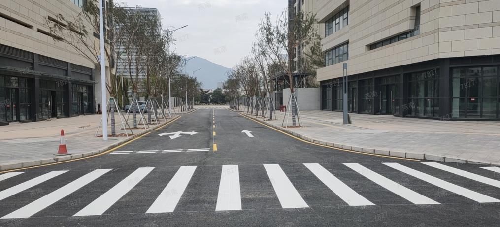 阳台全部打通连客厅,全打通户型