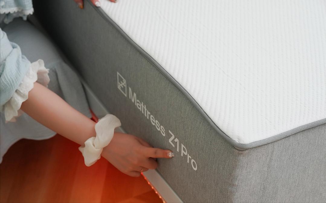 上班族适合睡硬床垫还是软床垫,睡眠不好怎么选择床垫