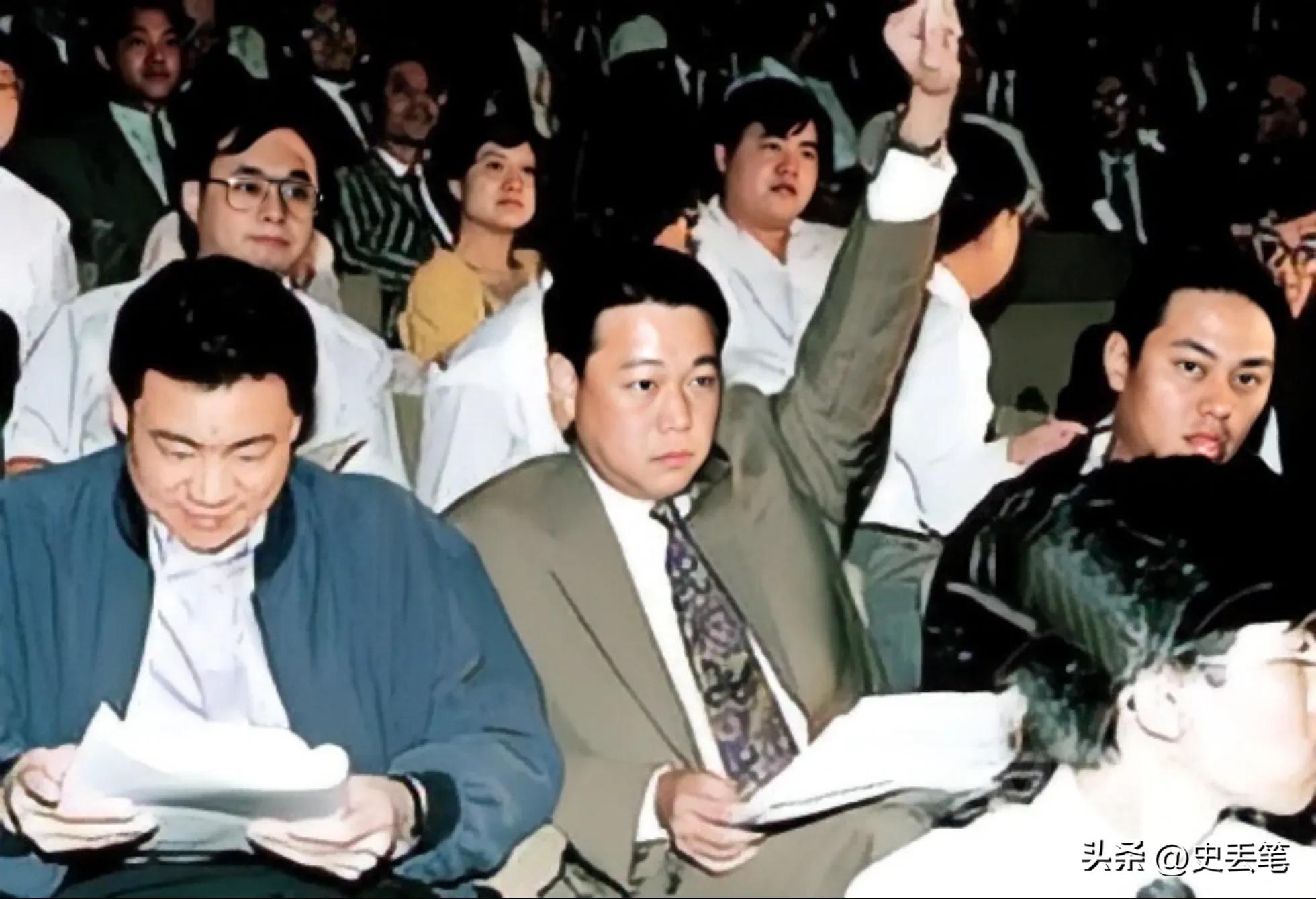 香港土豪极奢淫欲,有1个老婆、19位*妇情**,人称现代韦小宝