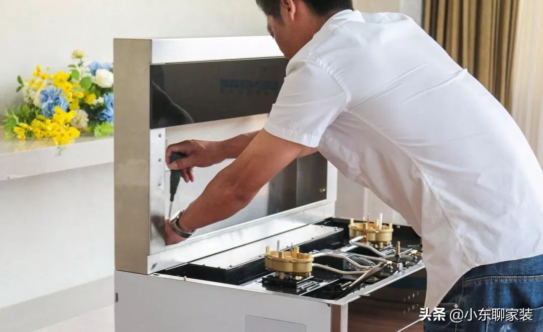 侧顶吸油烟机和集成灶吸烟效果,方太侧吸油烟机好还是集成灶好