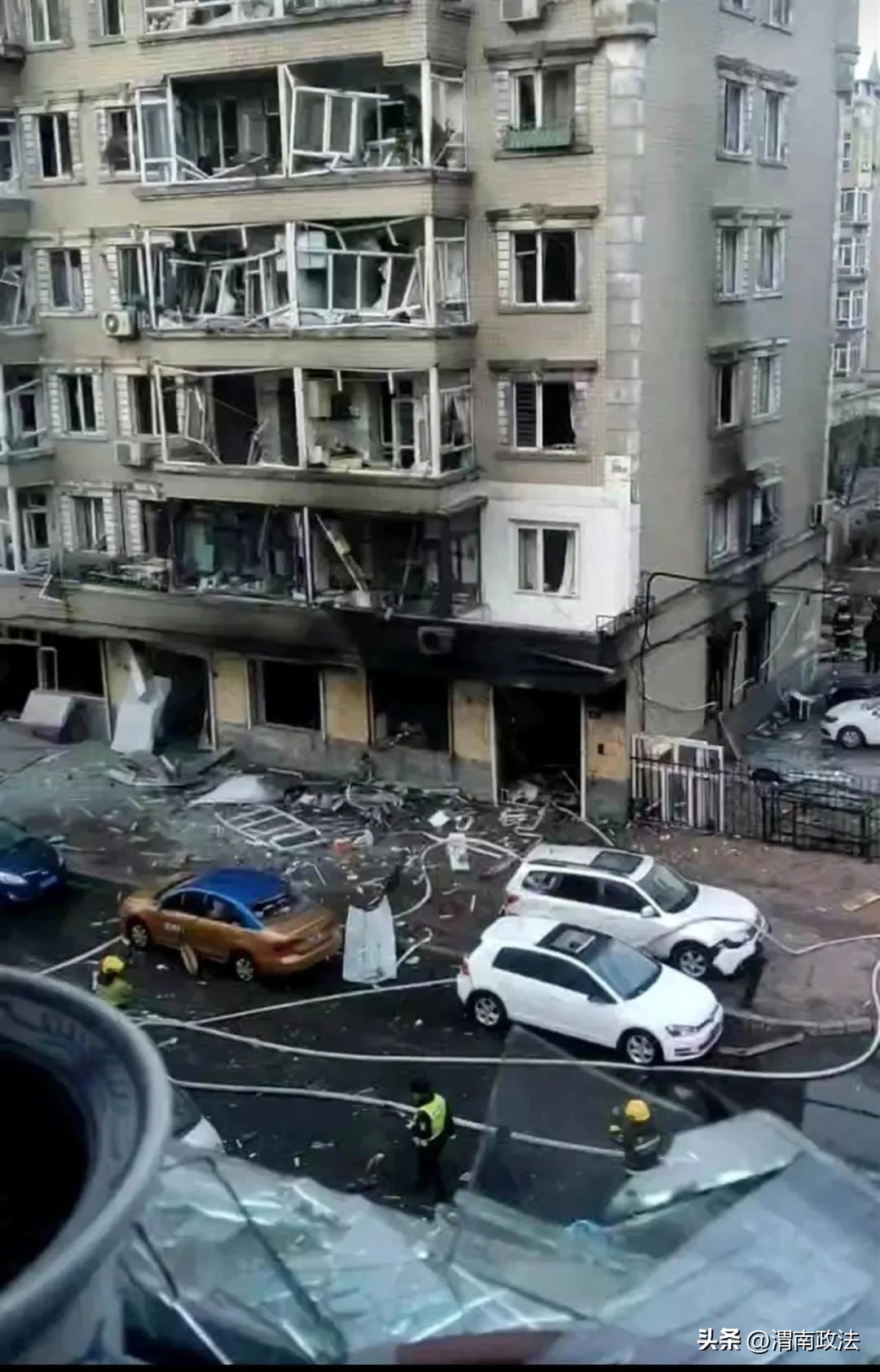 致78死76重伤的爆炸事故,一居民楼发生爆炸致1死7伤