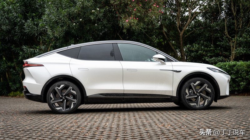 飞凡r7预约试驾,试驾飞凡r7音响