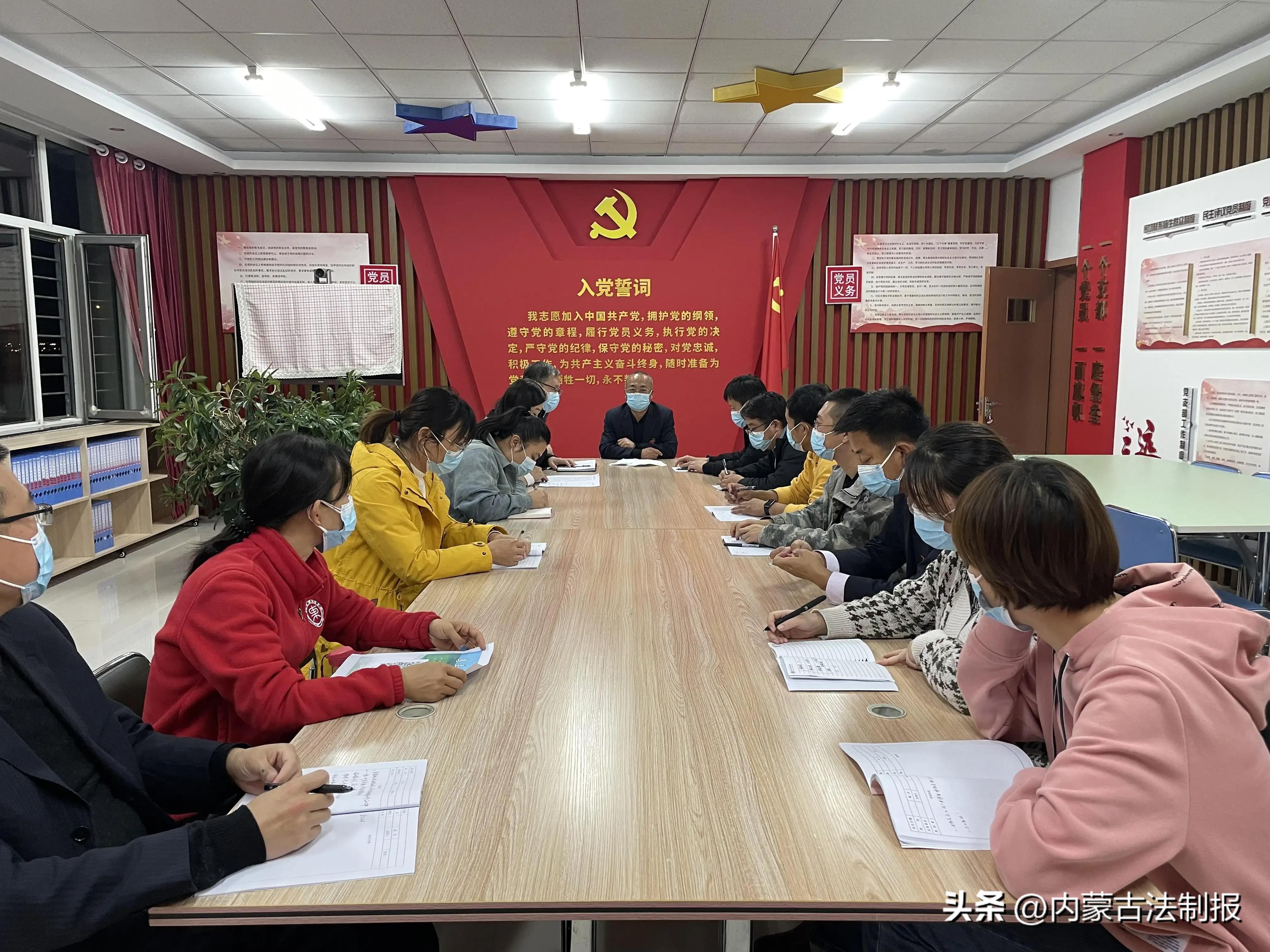 二十大精神在中小学校落地生根,二十大精神走进校园