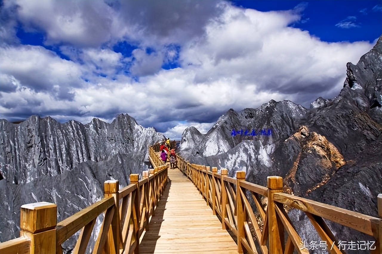 去阿里旅游路线,4月份去阿里自驾游合适吗