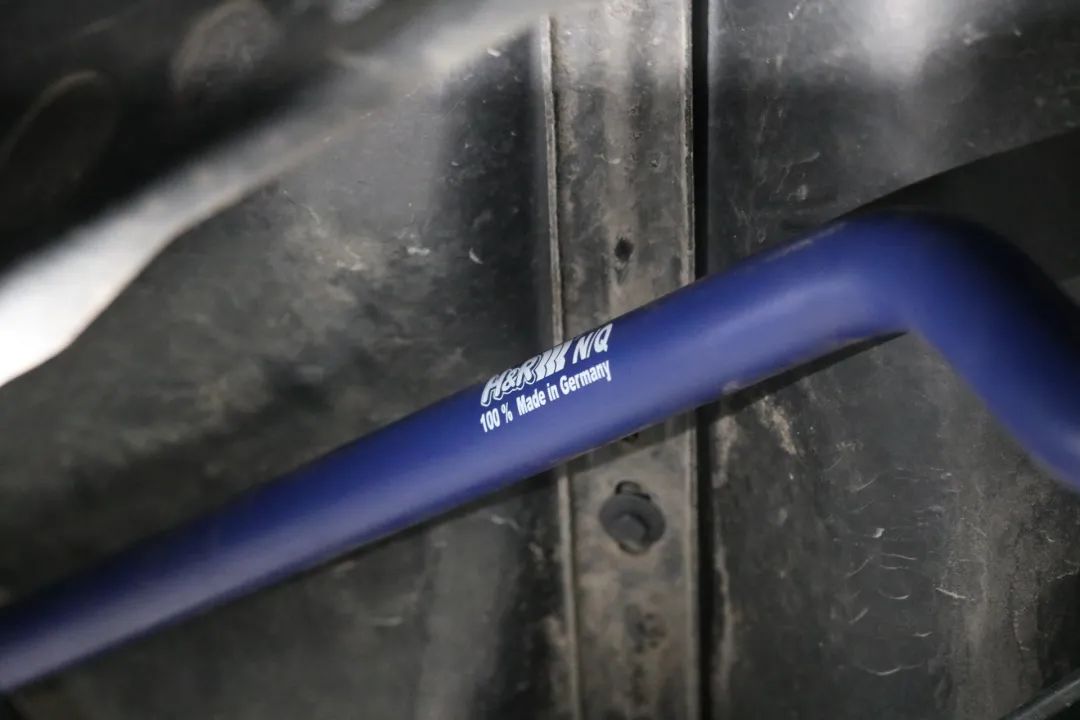 老迈腾b7换新款后新标,迈腾b7翻新哈尔滨