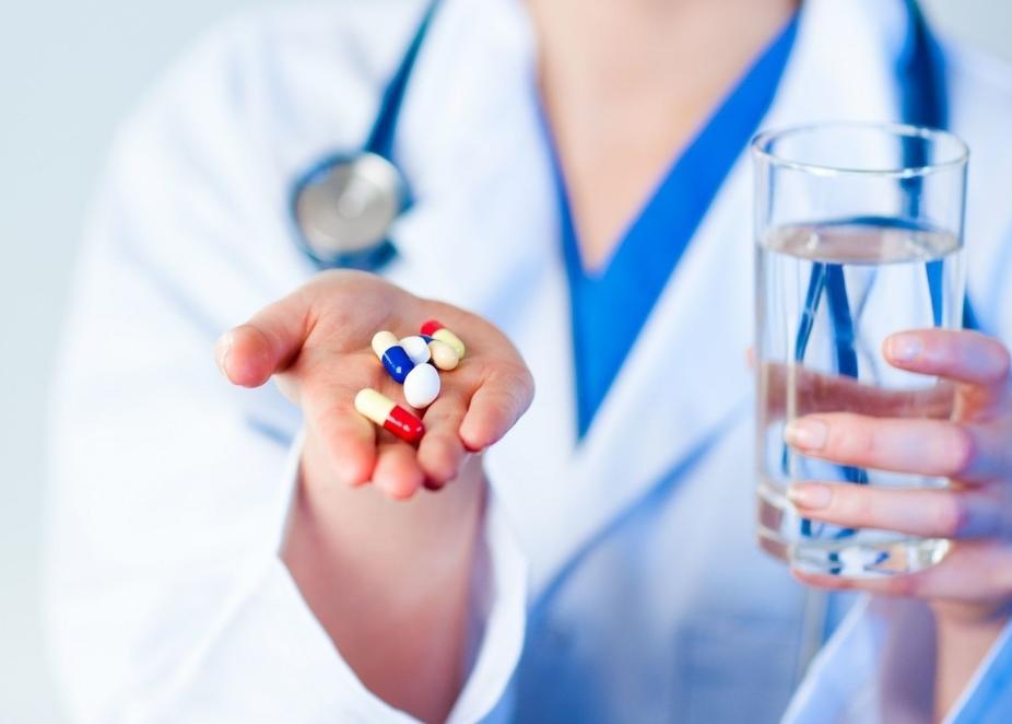 70岁以上老年人夜尿频吃什么药好,老年人尿急尿频尿裤子是什么原因