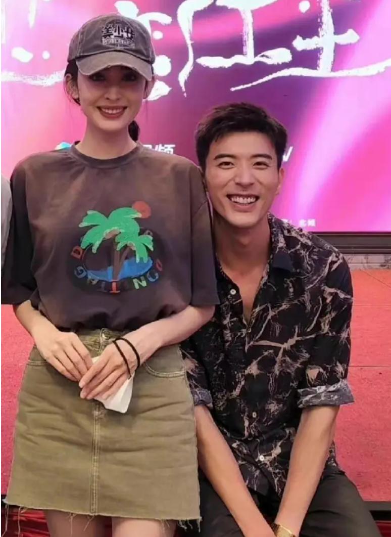 娜扎裤子惹争议,网友吐槽像“*裤内**”本人霸气回应!