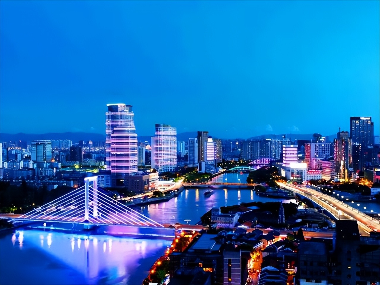 很多正宗的方言你根本听不懂,我国的难懂的方言