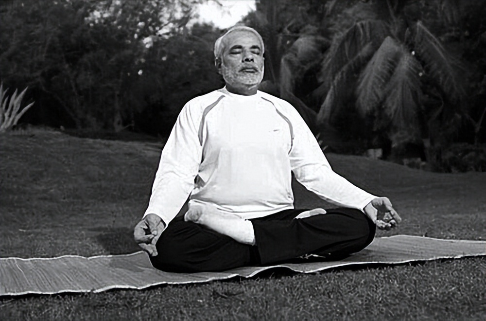 印度总理莫迪：隐婚禁欲45年，他的野心和抱负，毁了妻子的人生