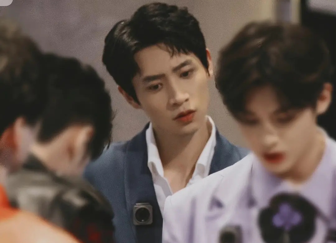 魏晨：俞灏明要给他买房，妻子爱他15年，他凭什么就开挂了？