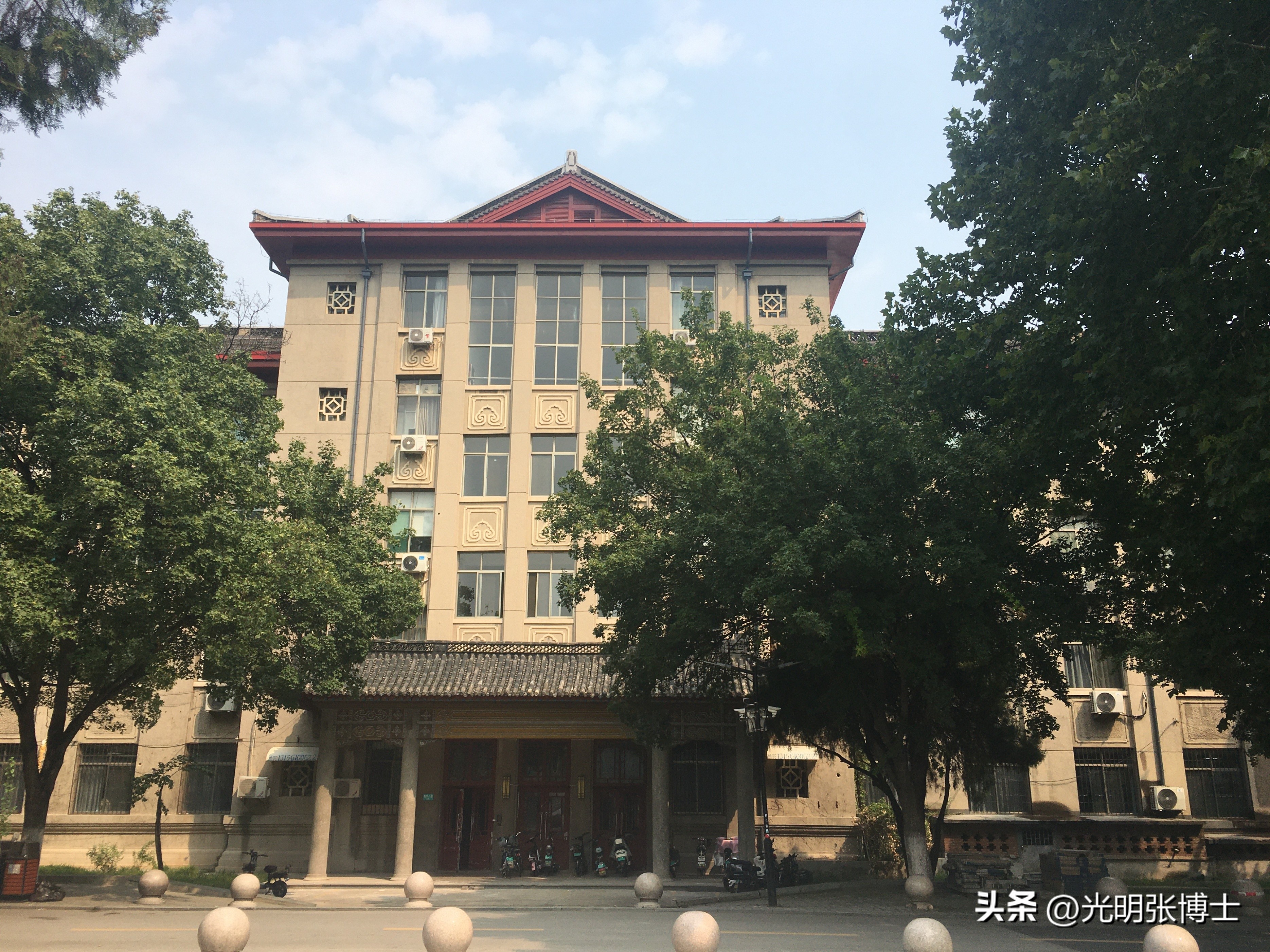 山东大学趵突泉校区风景图片,山东大学趵突泉校区宿舍真实照片