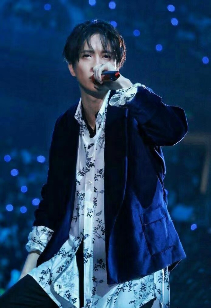 薛之谦歌曲流浪完整版,薛之谦歌曲不要钱