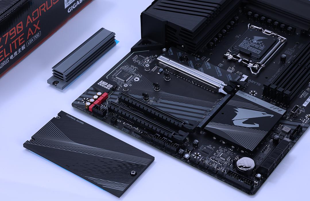 b790高端和z790丐版主板怎么选,技嘉z790m小雕主板支持ddr4吗