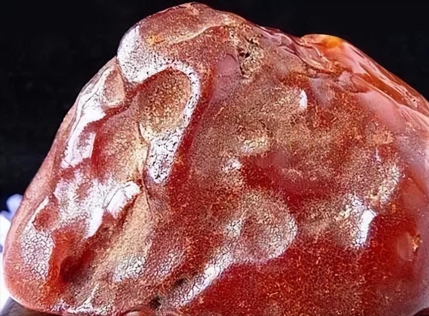 俄罗斯琥珀蜜蜡和乌克兰琥珀有什么区别？