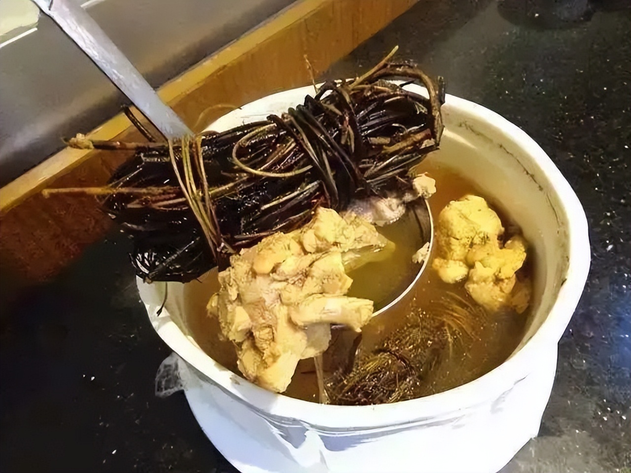 广东靓汤五指毛桃祛湿汤,广州五指毛桃汤祛湿