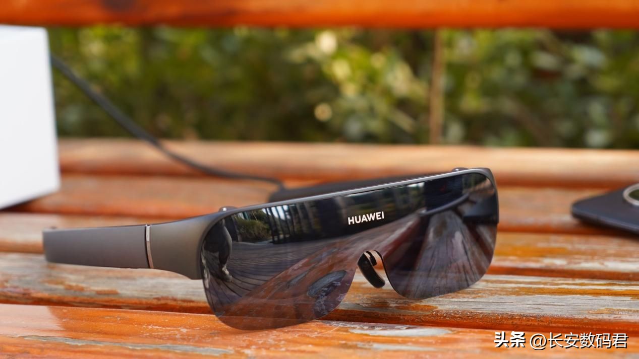 华为智能观影眼镜显示效果,华为visionglass观影眼镜