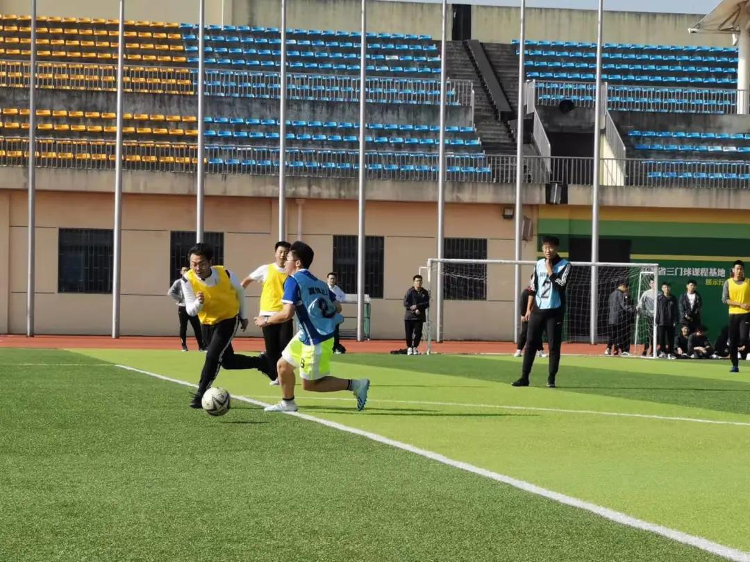 学校校园足球联赛报道,江苏省中小学校园足球联赛