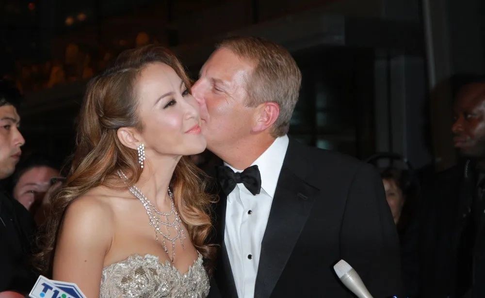 3天前，歌星李玟轻生离世，死因众说纷纭，姐姐发文称：并非自尽