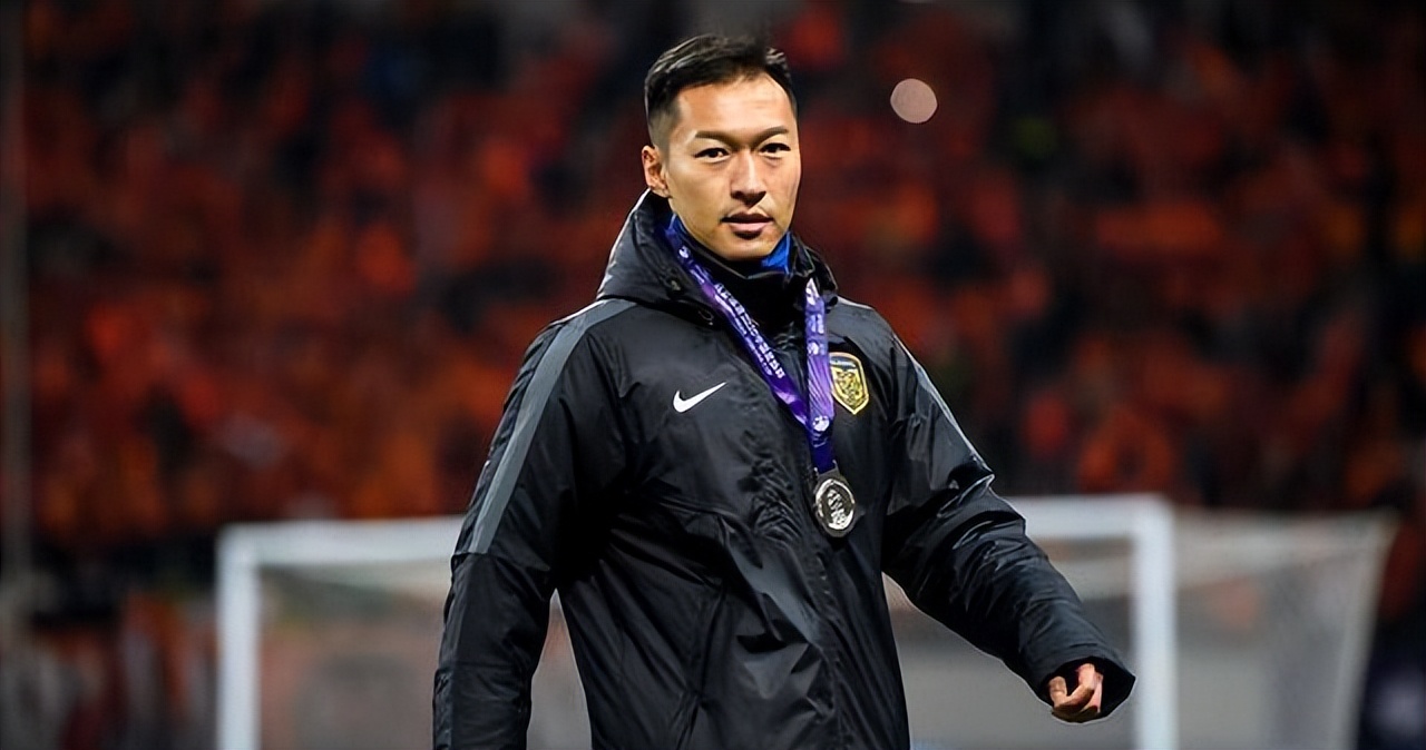 吴曦头球破门6:0,吴曦颠球传球