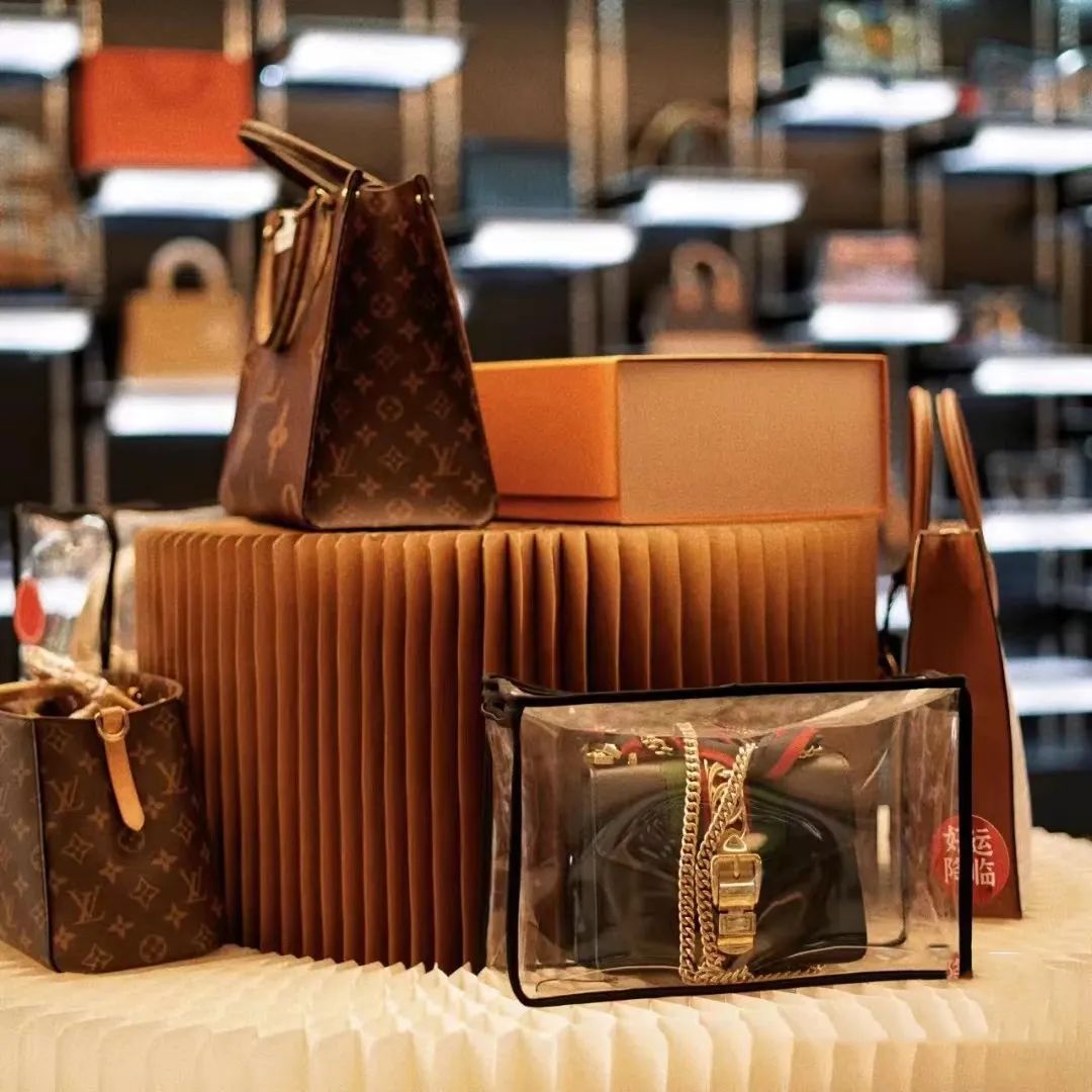 到底是谁在买奢侈品,西安二手奢侈品市场靠谱吗