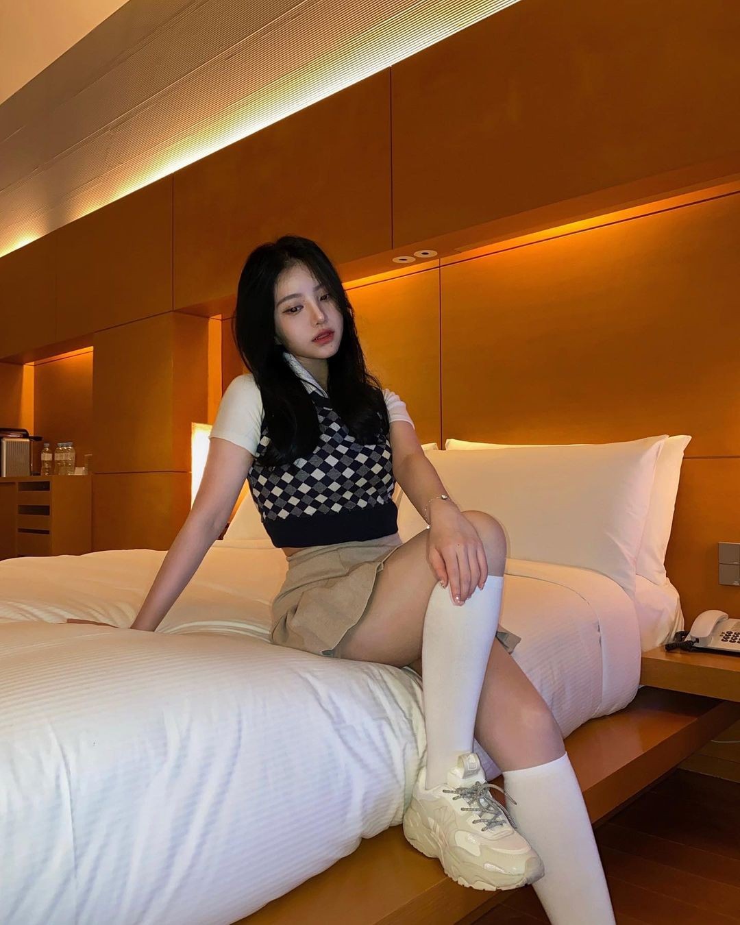 还在担心不知道怎么穿搭衣服,露肚脐t恤适合什么身材穿