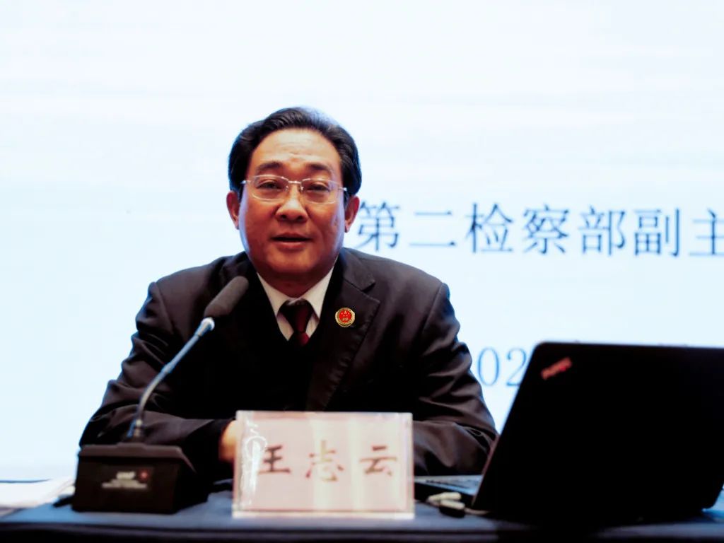 如何从新发展理念引领高质量发展,如何树立创新思维引领产业升级