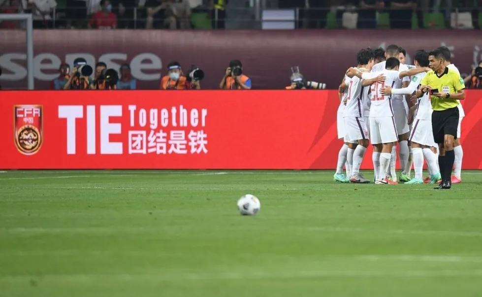 中国男足什么时候才能踢进世界杯,中国男足最近表现能进世界杯吗