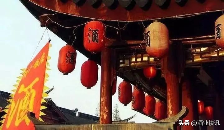 酱香白酒朋友圈经典广告语,经典白酒广告语大全简短