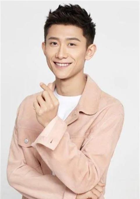 张一山有帮杨紫发声吗,杨紫为张一山发声