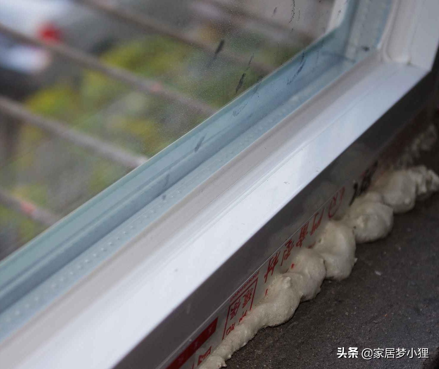 过来人血泪教训,买玻璃胶要注意什么