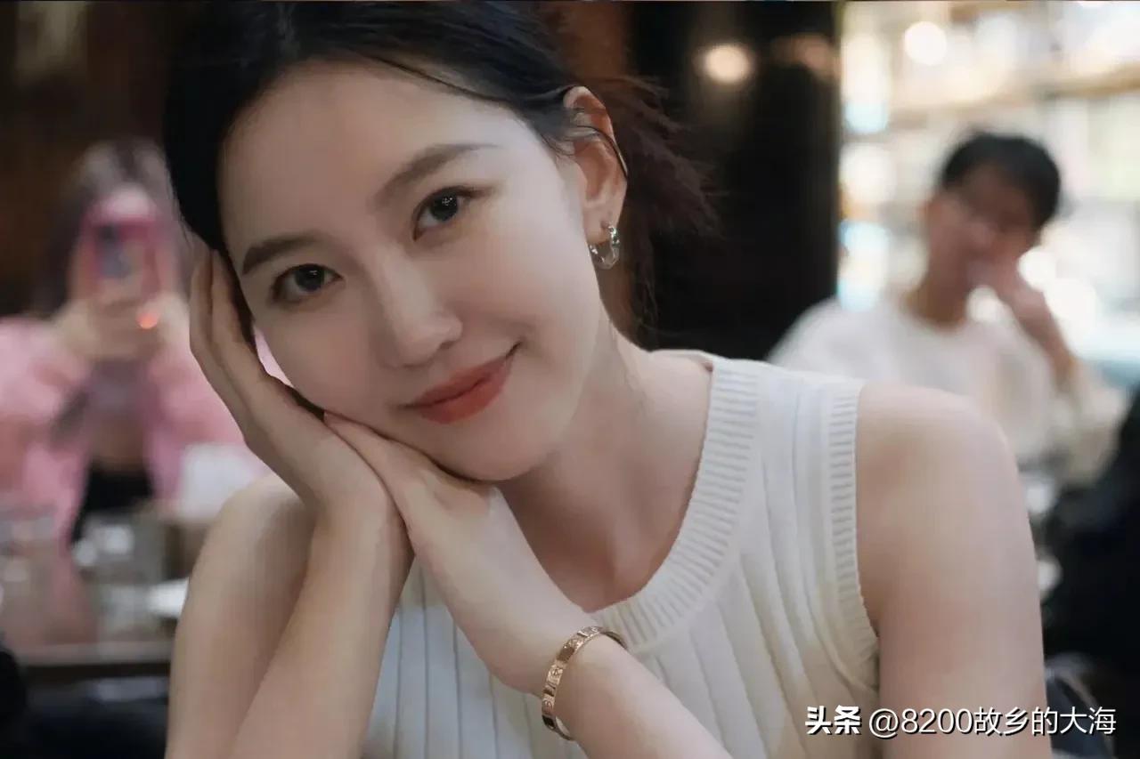 那年，下乡支教期间，我与热情奔放的农家嫂子碰出浪漫火花