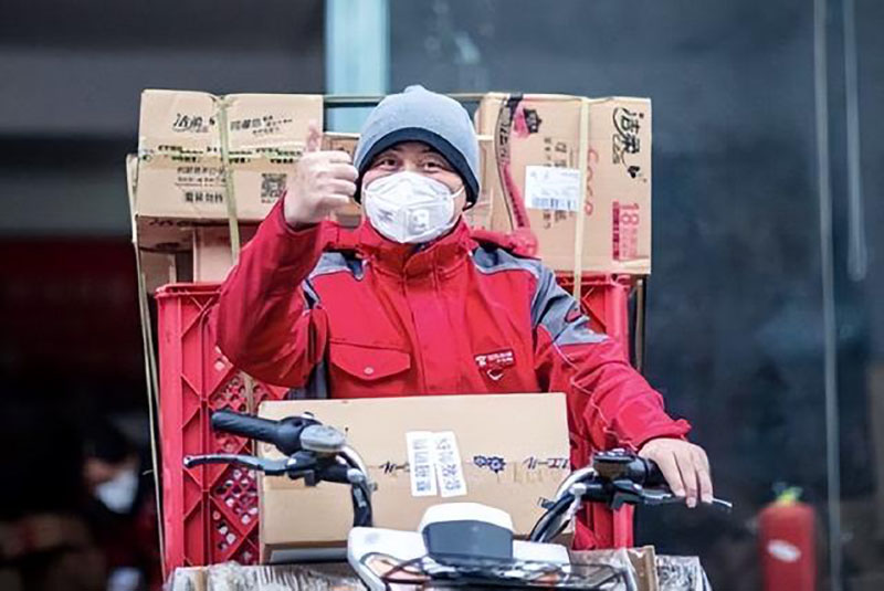 刘强东谈金宜财视频,京东001号快递员刘强东