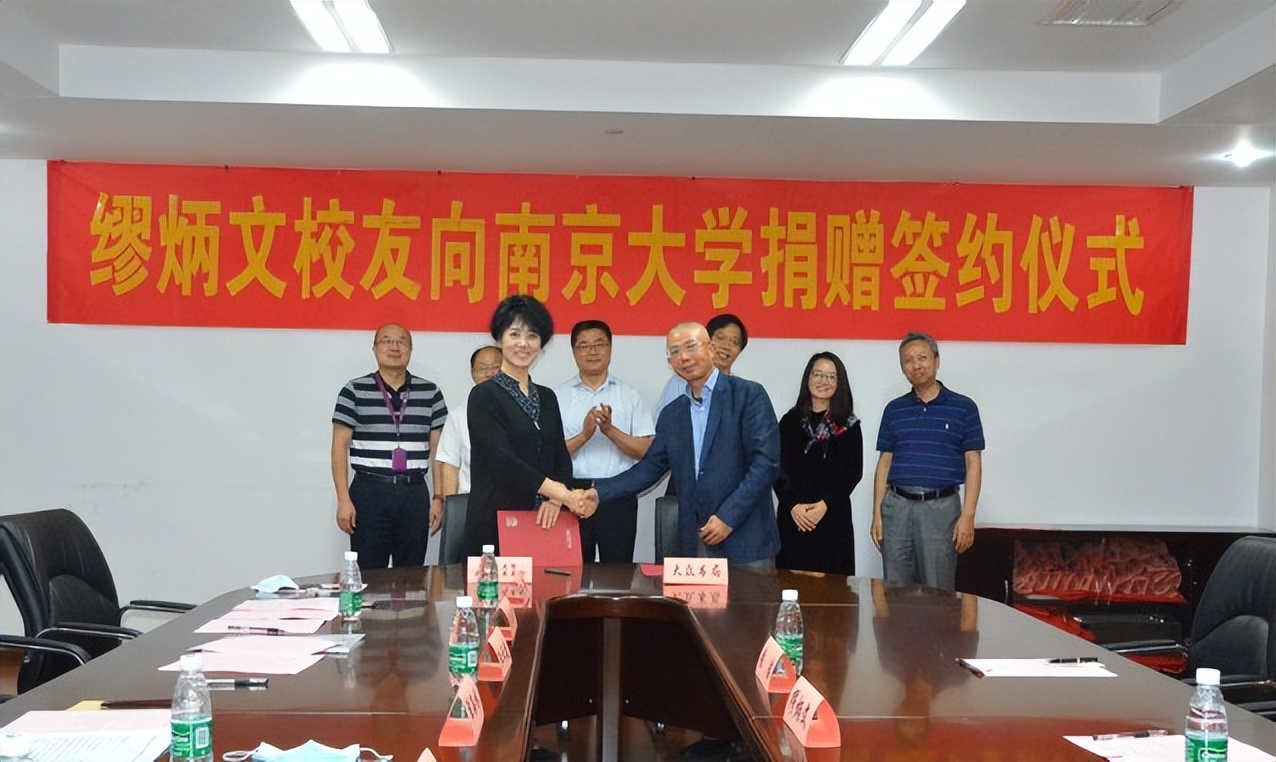 登上央视,对话朱迅!这位全国连锁品牌创始人,实体店遍布全国,是南大校友