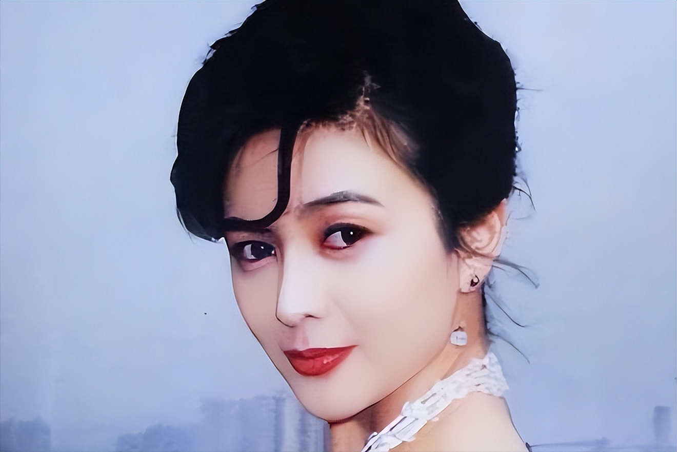 57岁关之琳首次直播带货,关之琳出现过哪些网红直播间