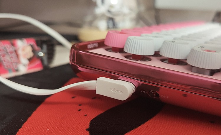 雷柏ralemopre5圣诞版机械键盘,雷柏pre5键盘