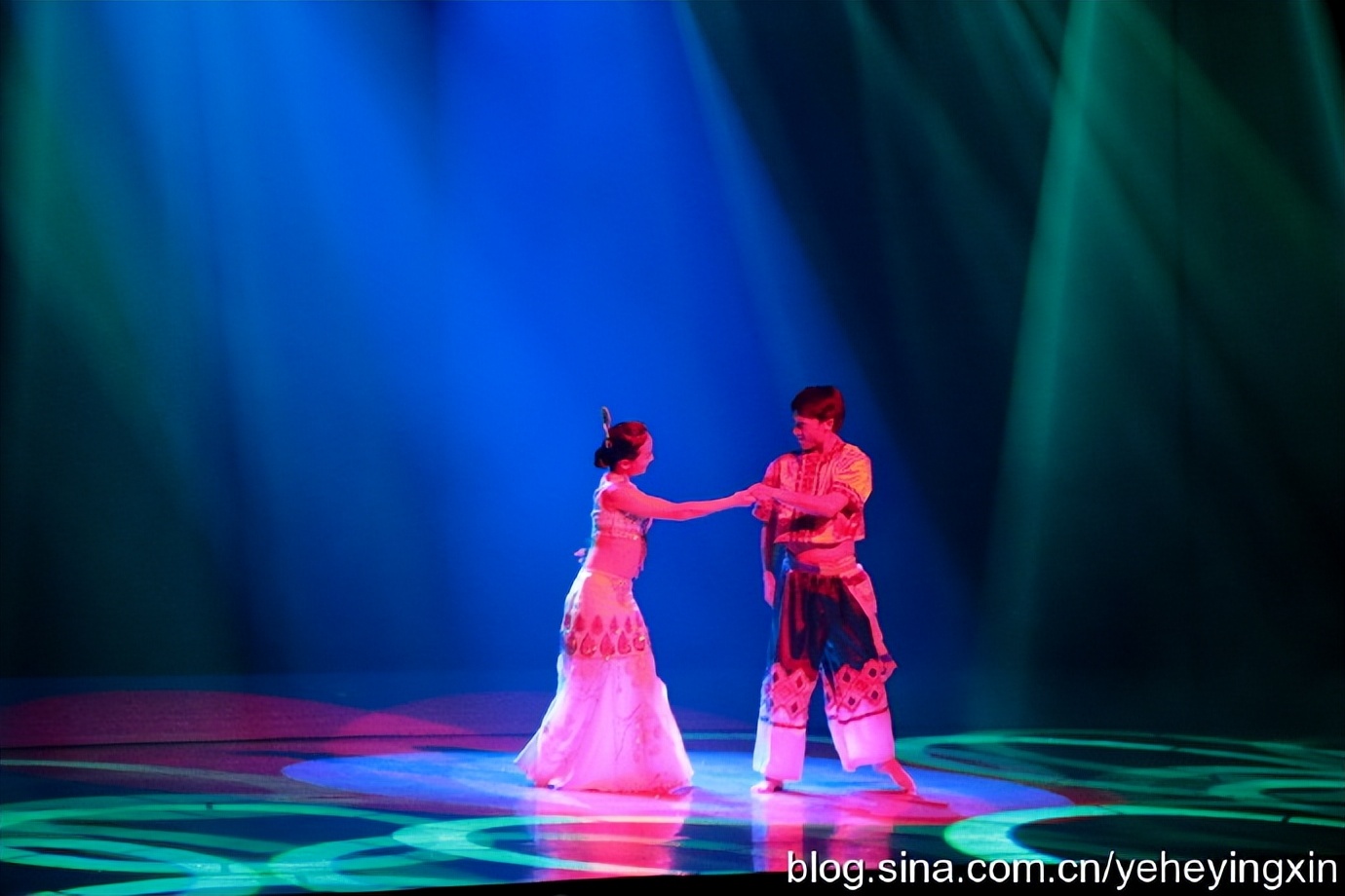 丽江丽水金沙表演好看吗,丽水金沙民族歌舞表演