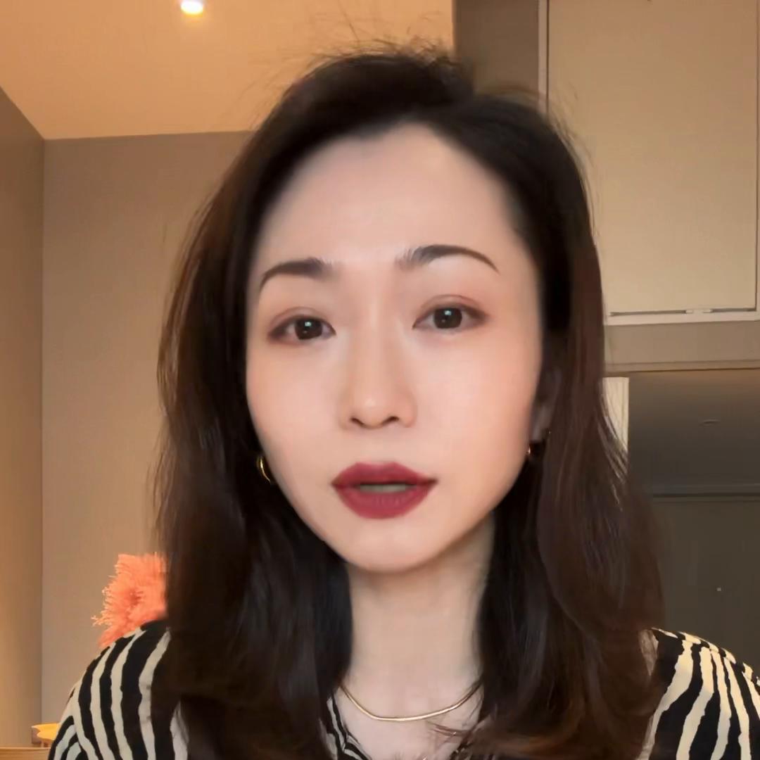 选场地？选策划？nonono，先开会~#新娘备婚