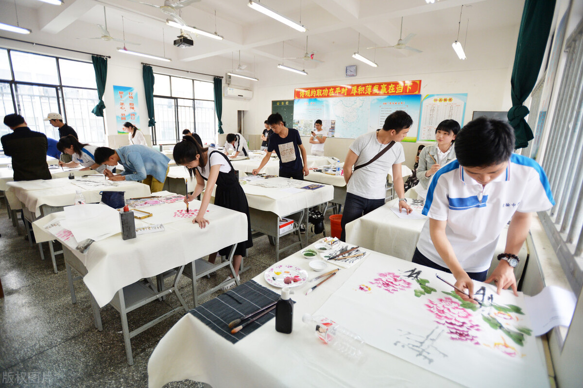 五年一贯制和3+2都属于统招吗,五年制高职和二三连读的区别