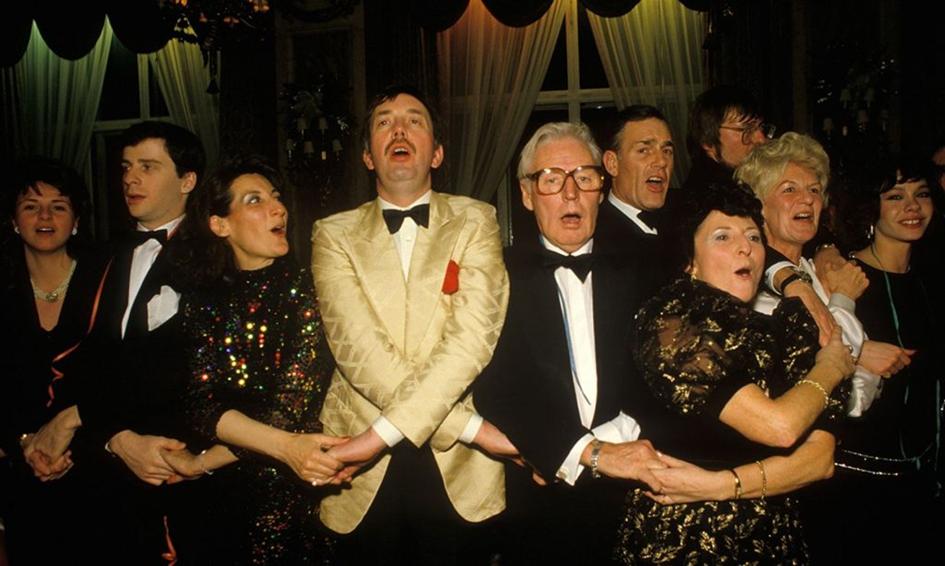 好歌赏析英文歌,auldlangsyne