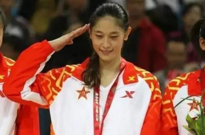 王治郅隋菲菲绯闻,篮球美女隋菲菲年轻照片